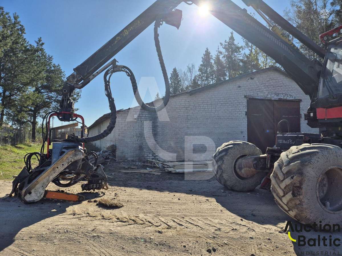 Komatsu 931, medkirtės