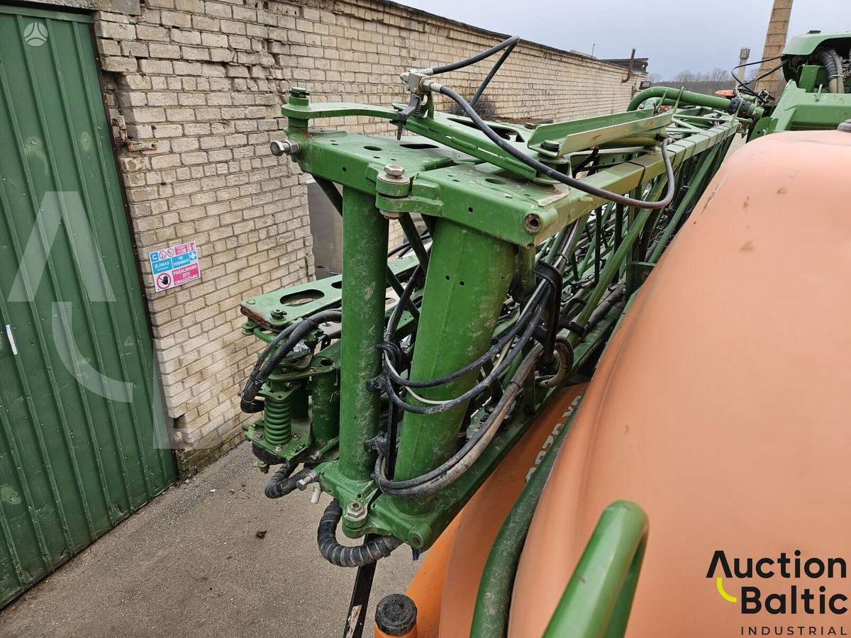 Amazone UX 5200 Super, sprayers