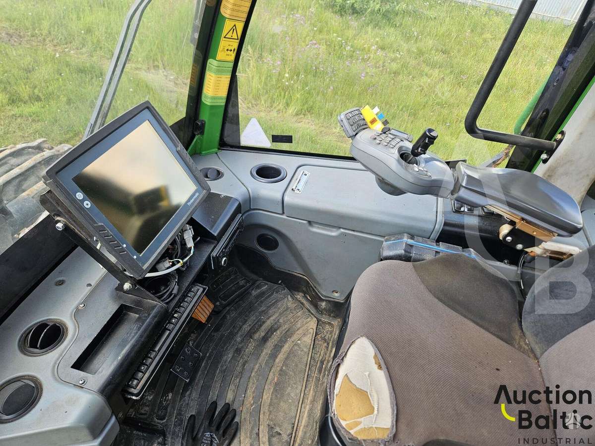 John Deere 1170 E, medkirtės
