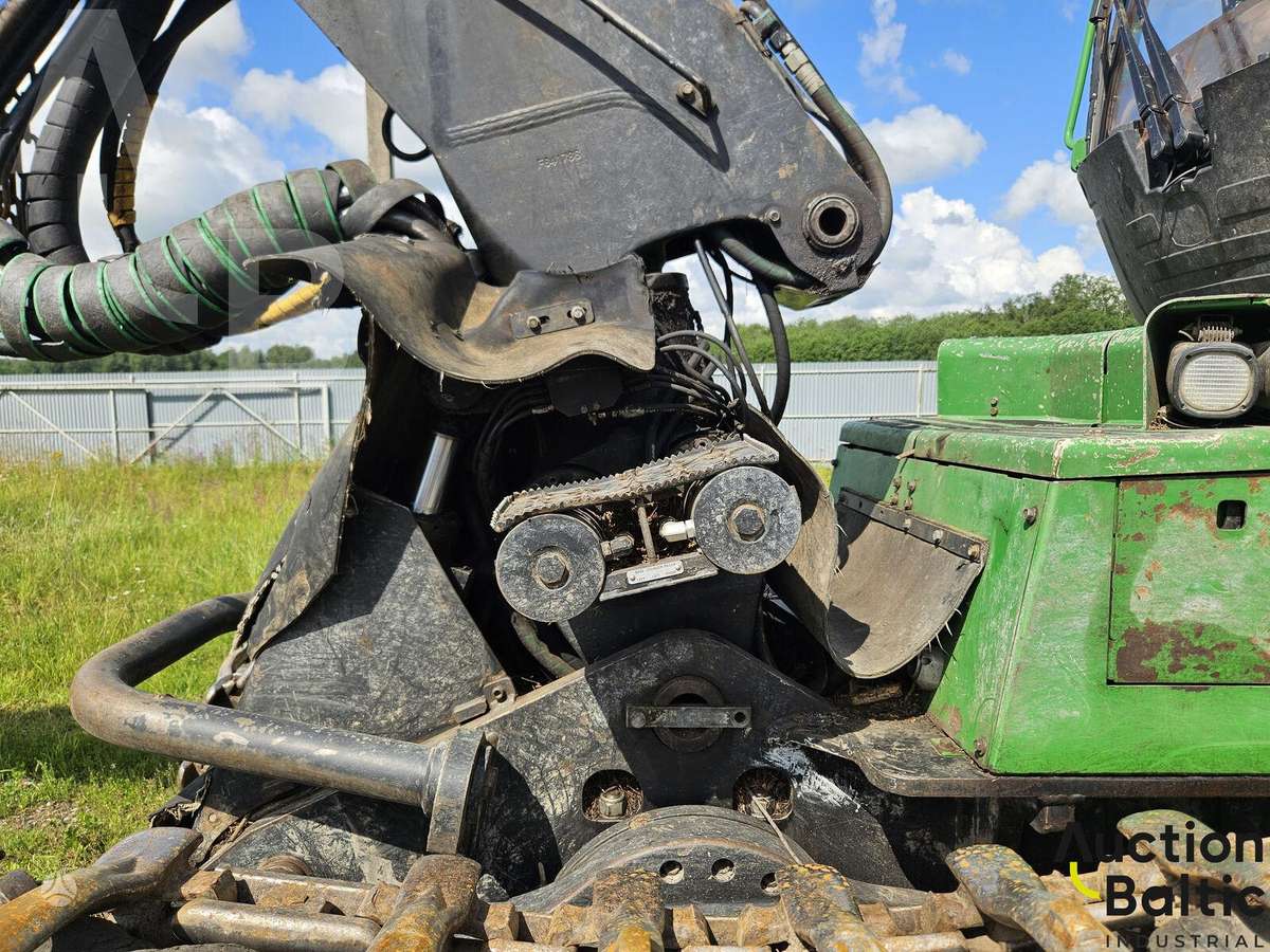 John Deere 1170 E, harvesters