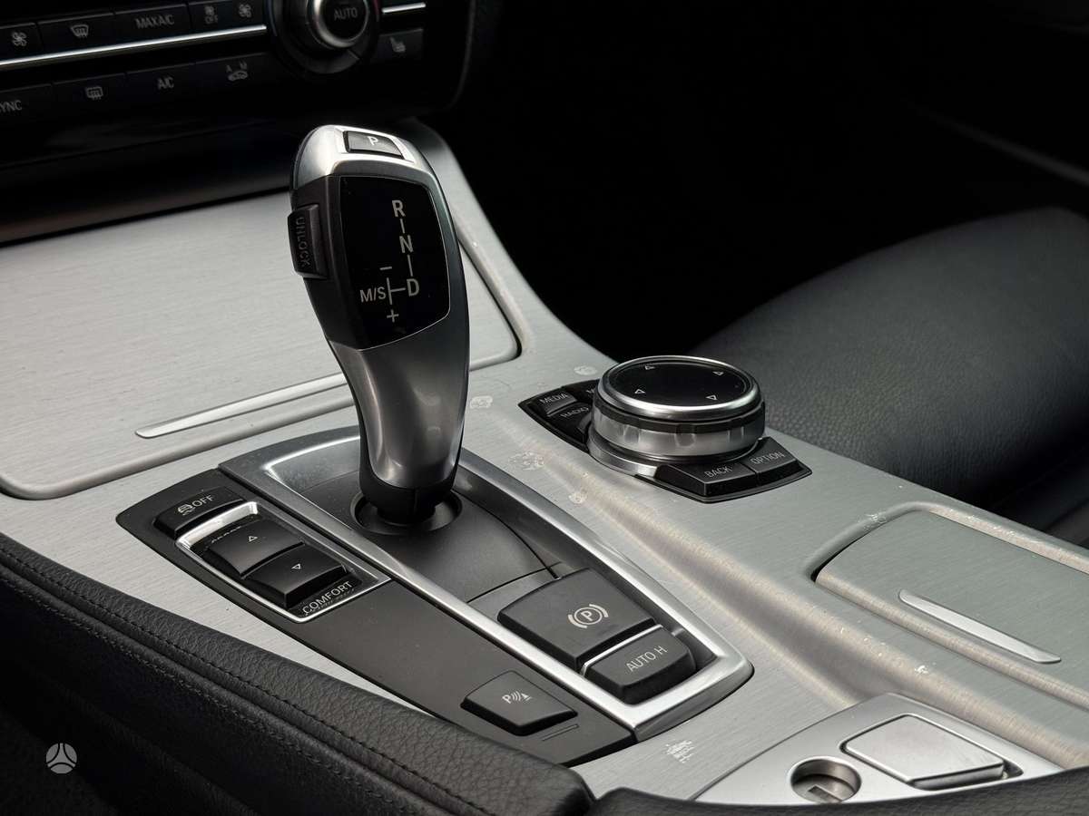 BMW 525, 2.0 l., Универсал