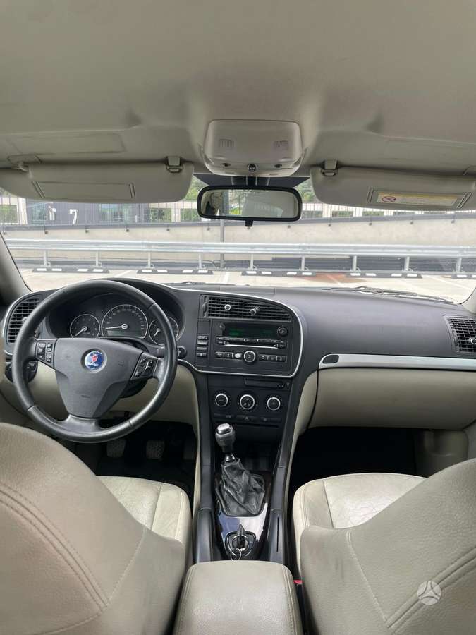 Saab 9-3, Седан