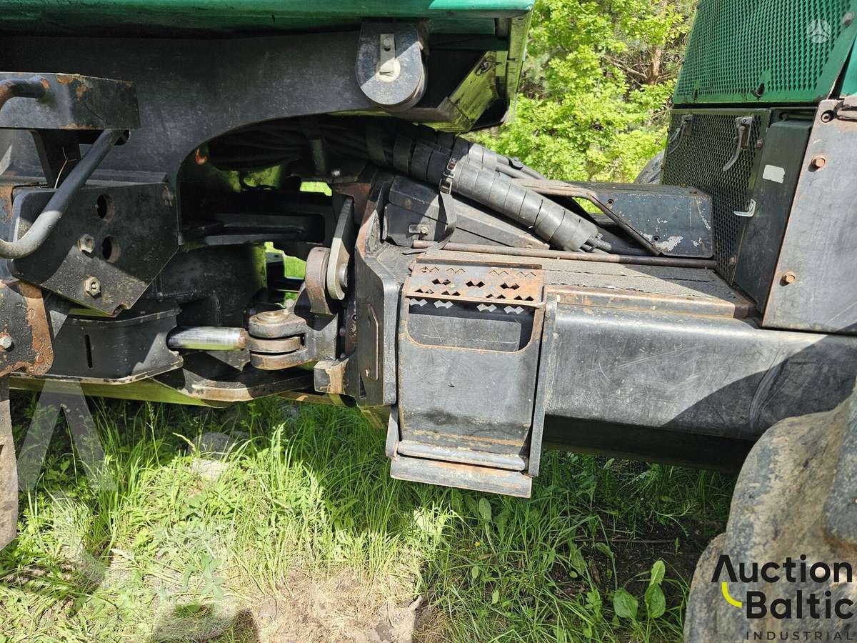 Timberjack 1270D, medkirtės