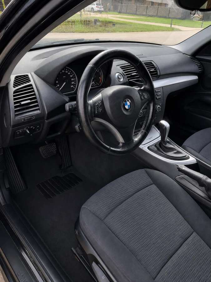 BMW 118, 2.0 l., Хэтчбек