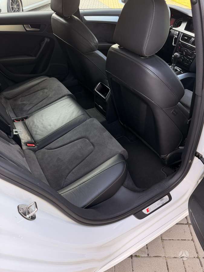 Audi A4, 2.0 l., Универсал