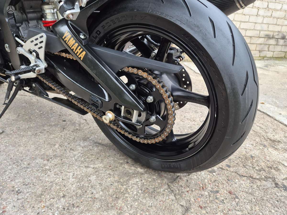 Yamaha R6 600cc, superbikes