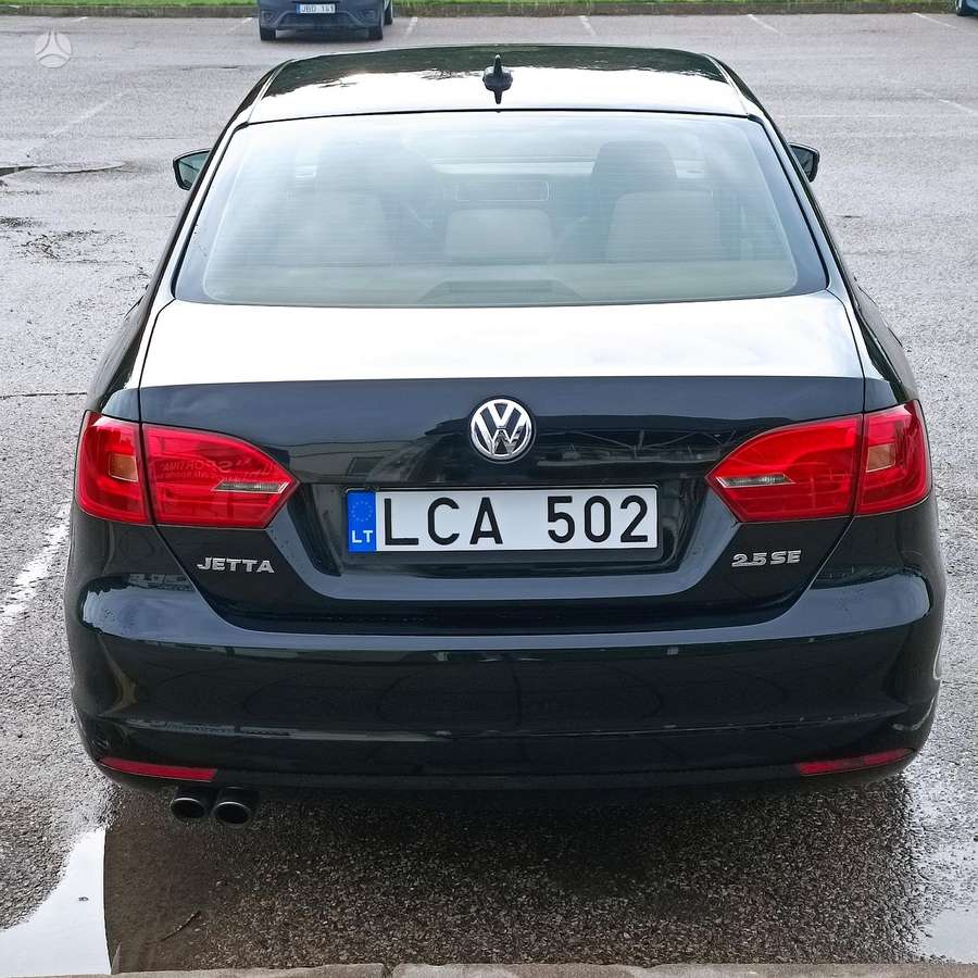 Volkswagen Jetta - 6