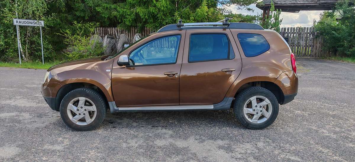 Dacia Duster, 1.5 l., Внедорожник / Кроссовер