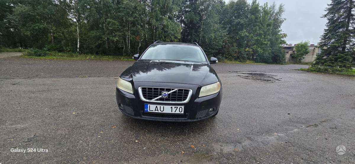 Volvo V70 - 1