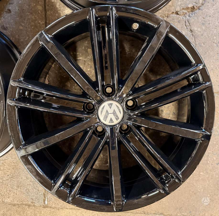 Volkswagen, light alloy, R18