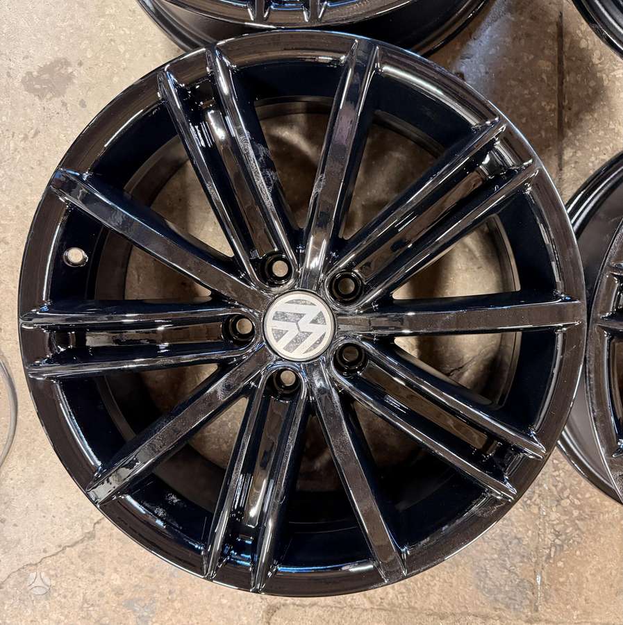 Volkswagen, light alloy, R18