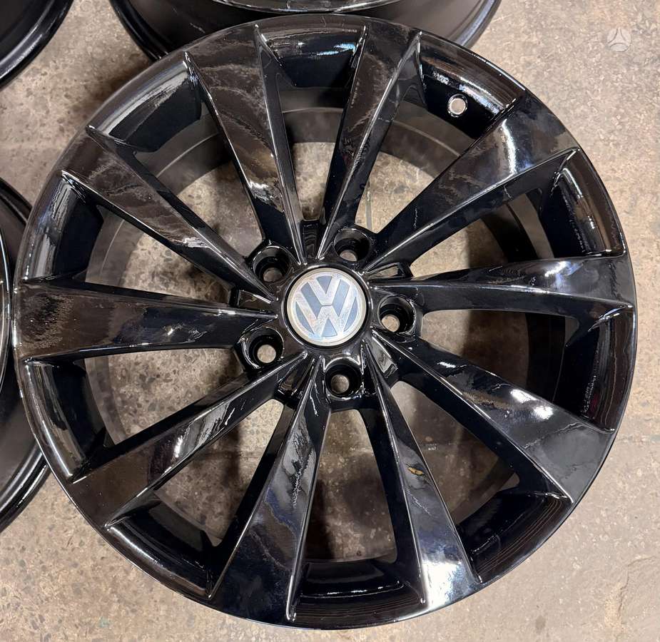 Volkswagen, light alloy, R18
