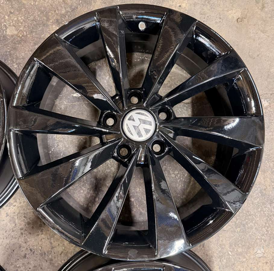 Volkswagen, light alloy, R18