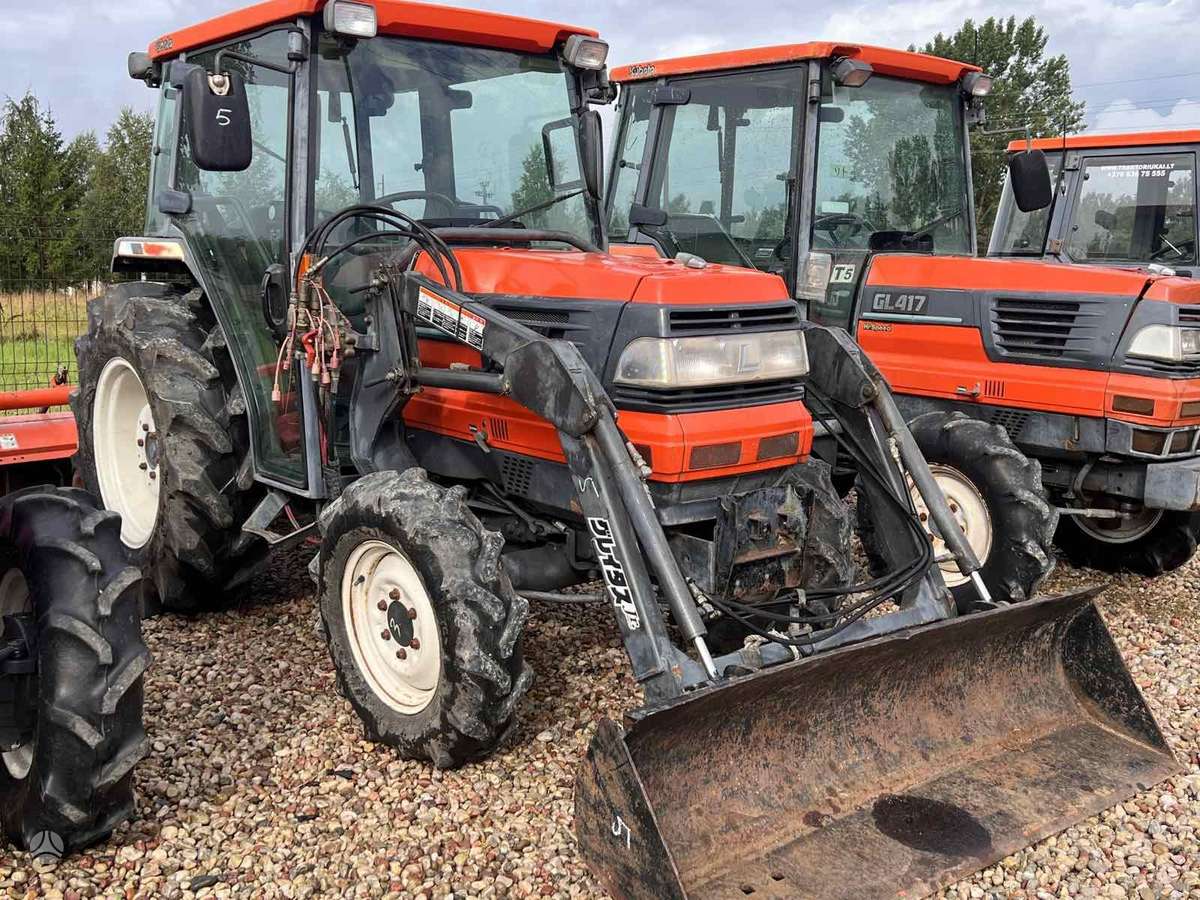 Kubota ĮVAIRIŲ MODELIŲ, tractors