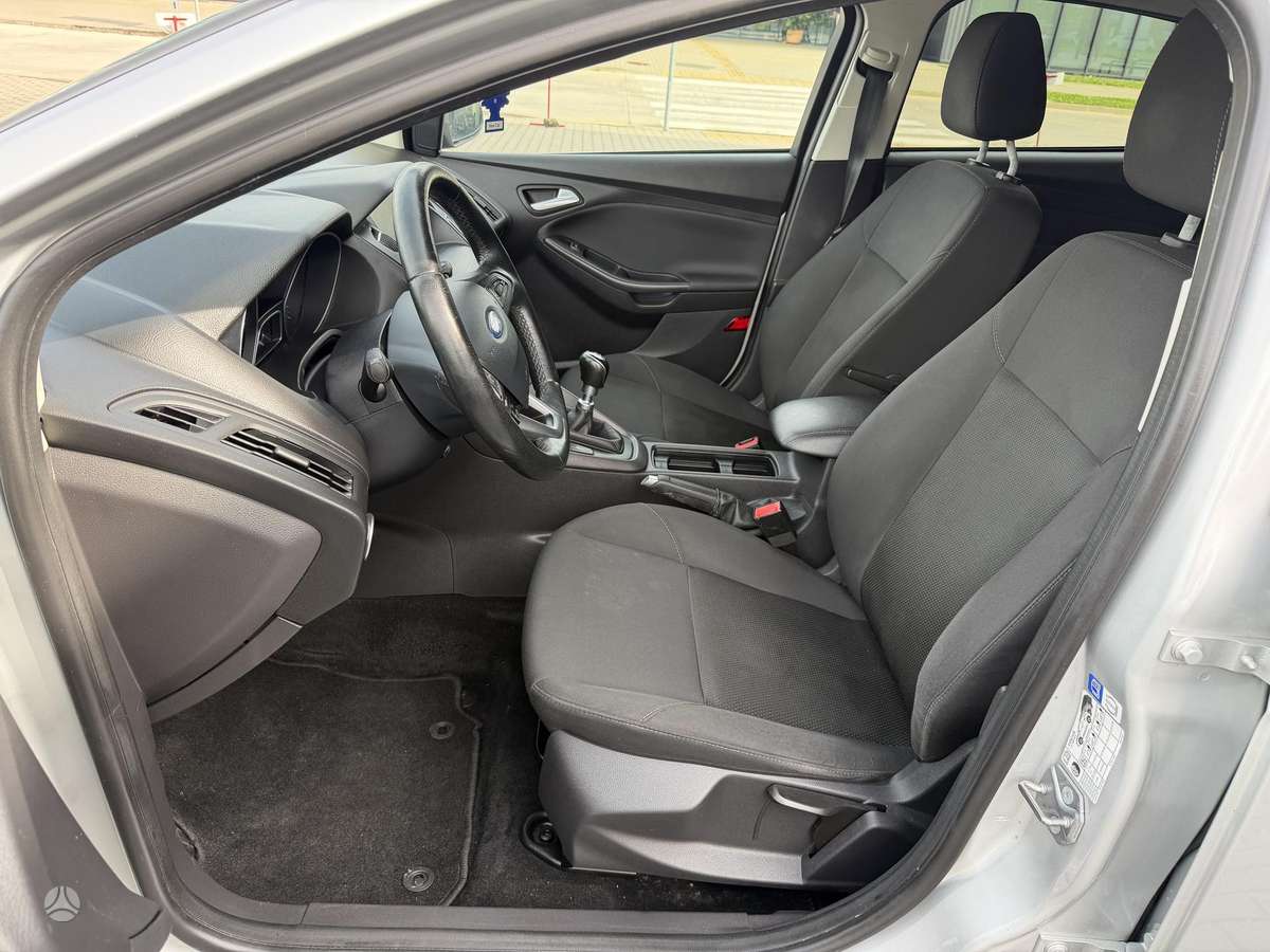 Ford Focus, 1.5 l., Хэтчбек