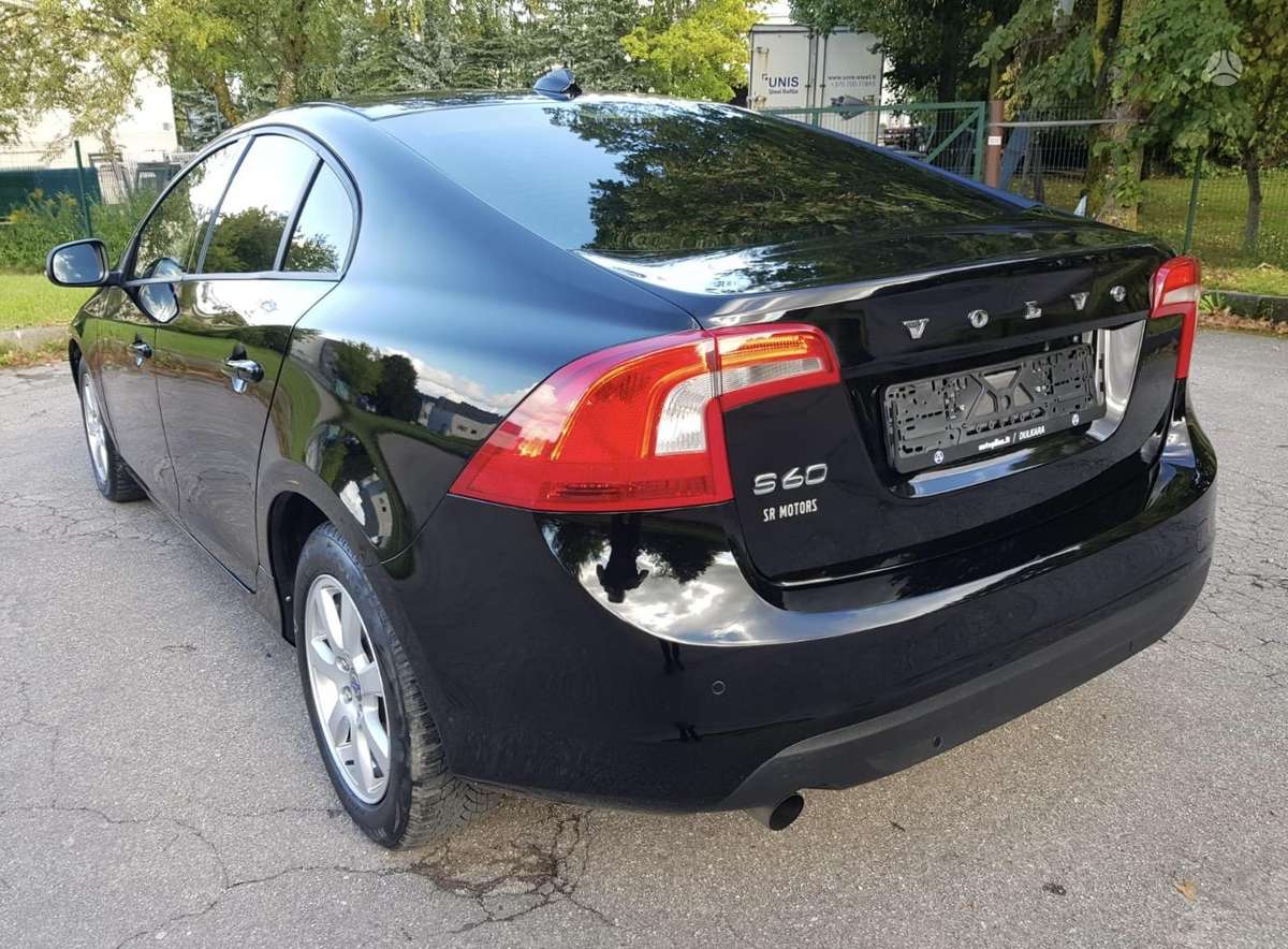 Volvo S60 - 4