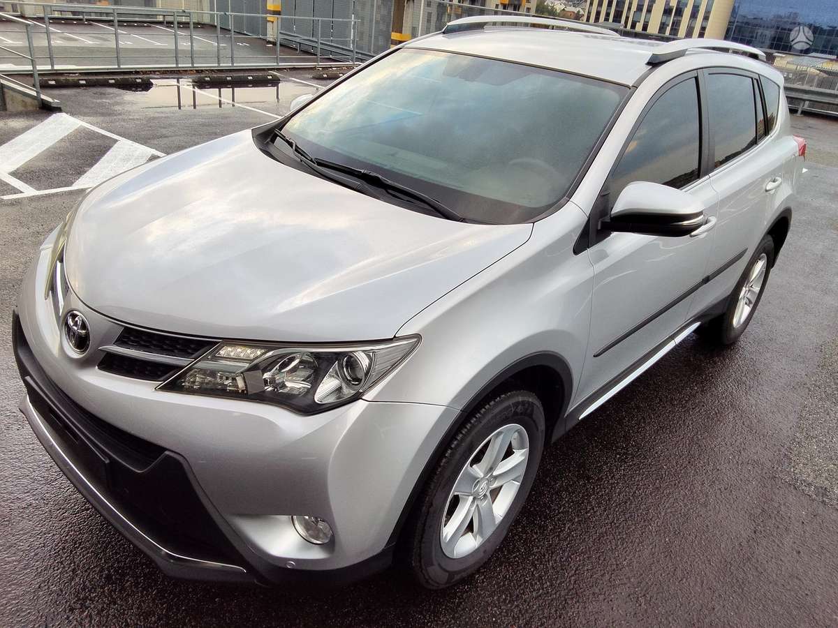 Toyota RAV4 - 3