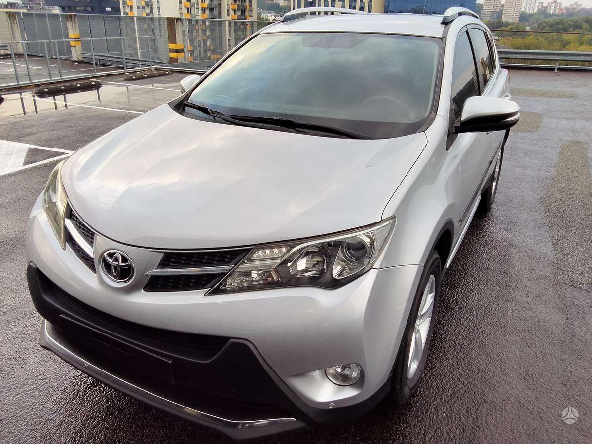 Toyota RAV4 - 7