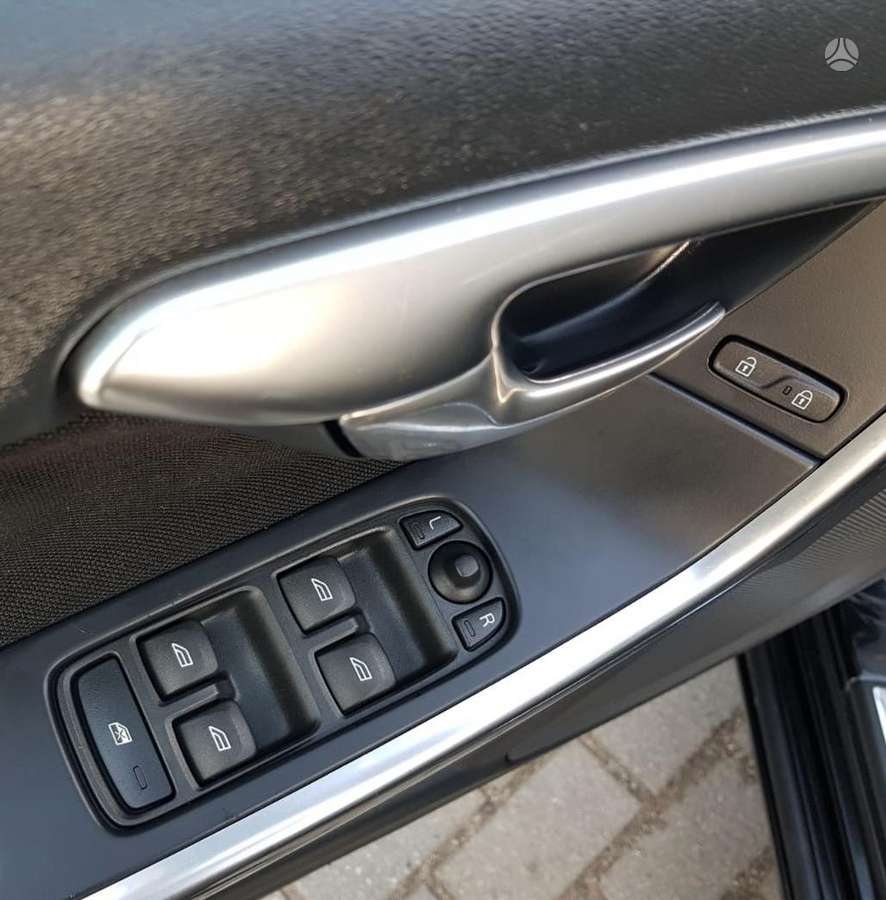 Volvo S60 - 9