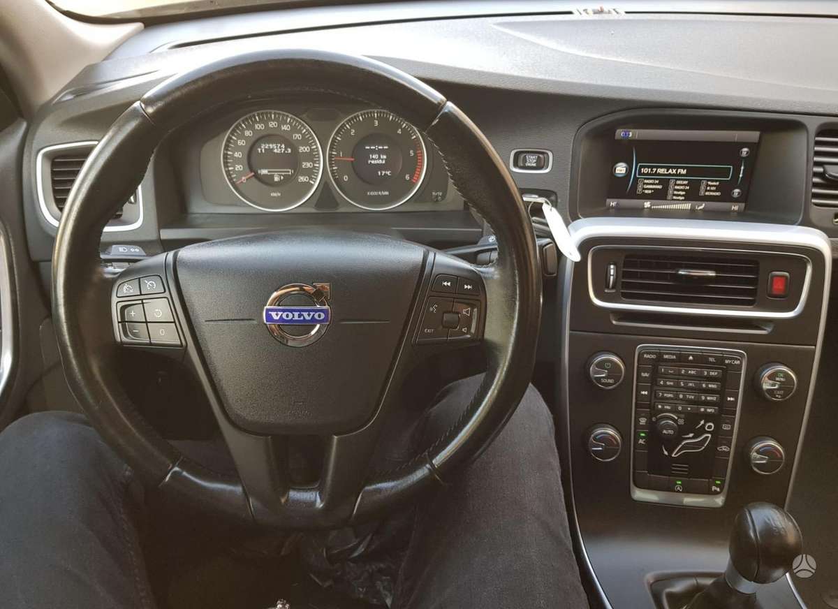Volvo S60, 1.6 l., Седан