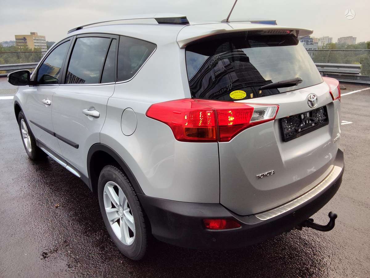 Toyota RAV4 - 10