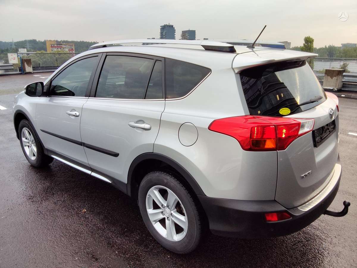 Toyota RAV4 - 5