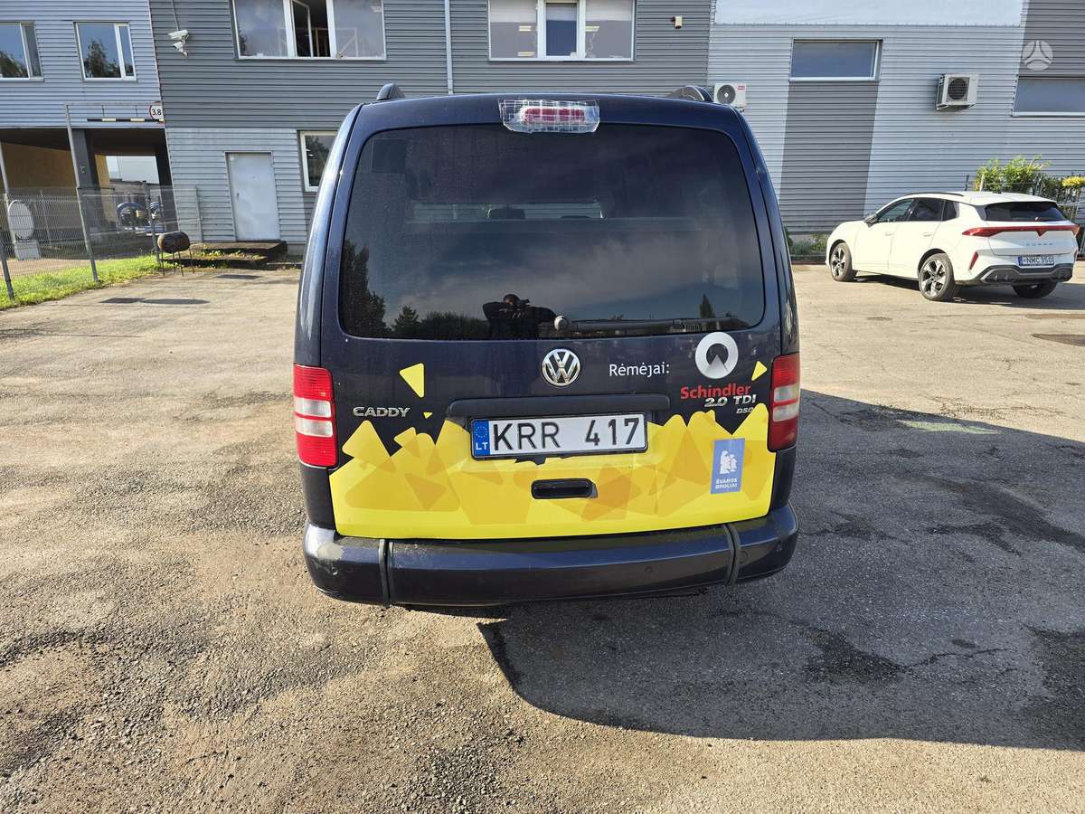 Volkswagen Caddy Maxi - 4