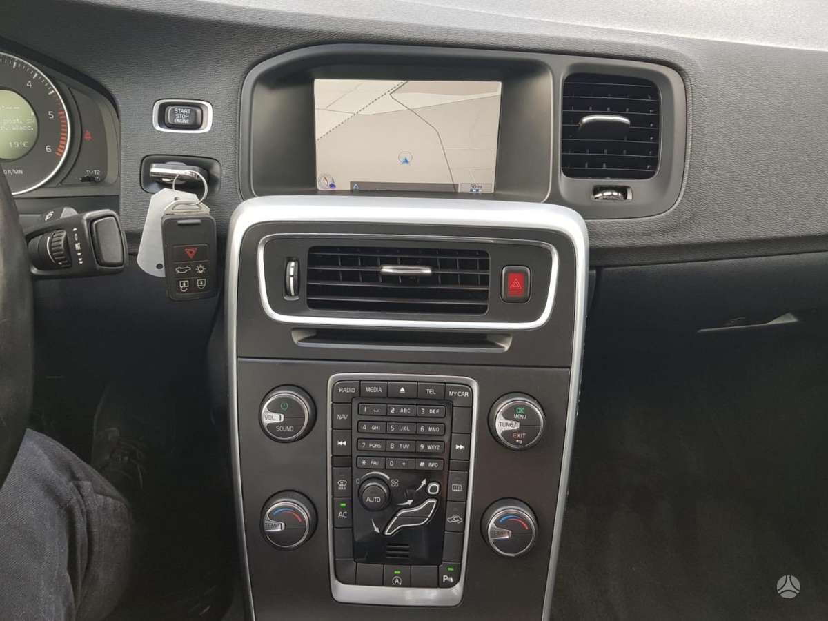 Volvo S60, 1.6 l., Седан