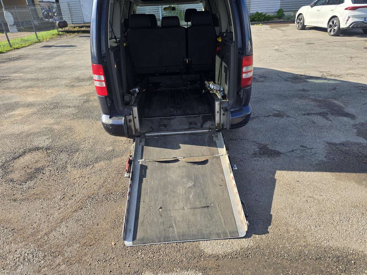 Volkswagen Caddy Maxi - 12
