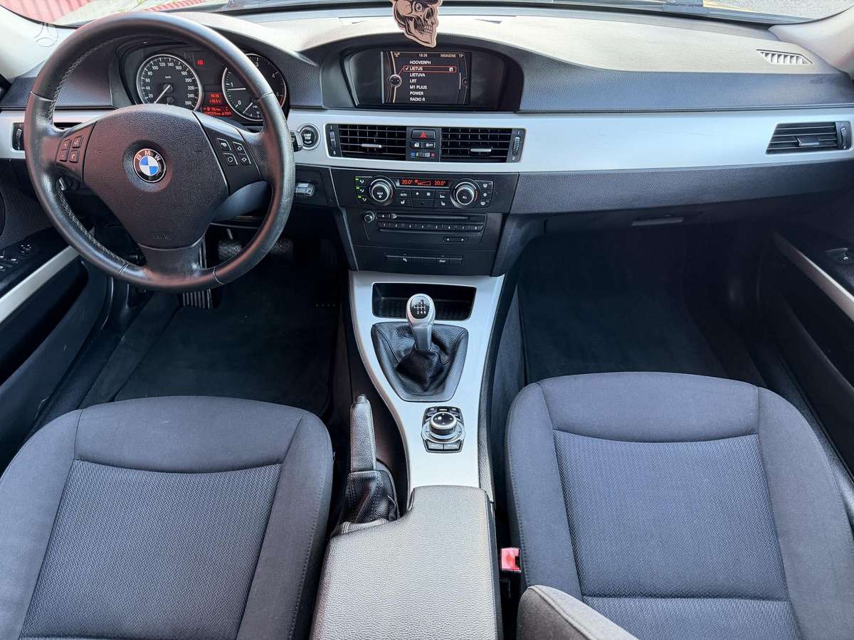 BMW 318, 2.0 l., wagon