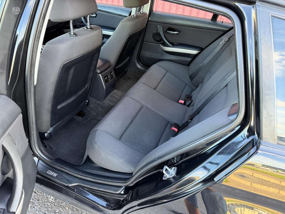 BMW 318, 2.0 l., wagon