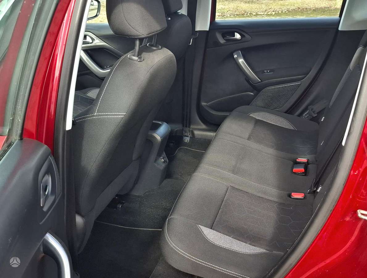 Peugeot 2008, 1.2 l., Хэтчбек