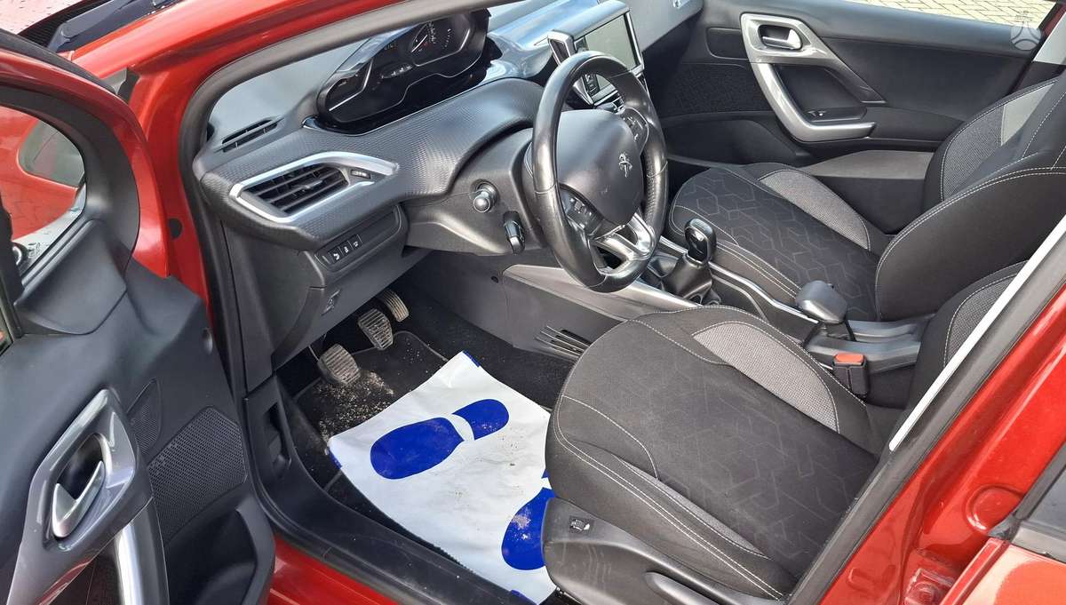 Peugeot 2008 - 10
