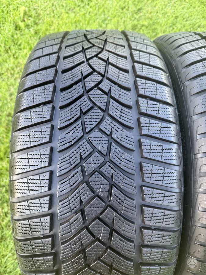 Goodyear Performance+ 2023m, žieminės 245/40 R20