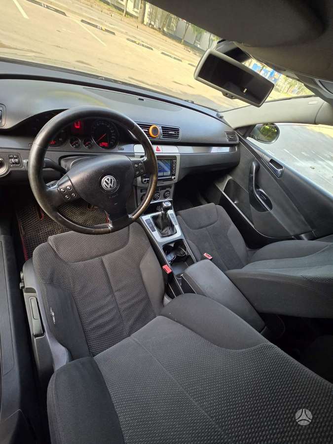 Volkswagen Passat - 9