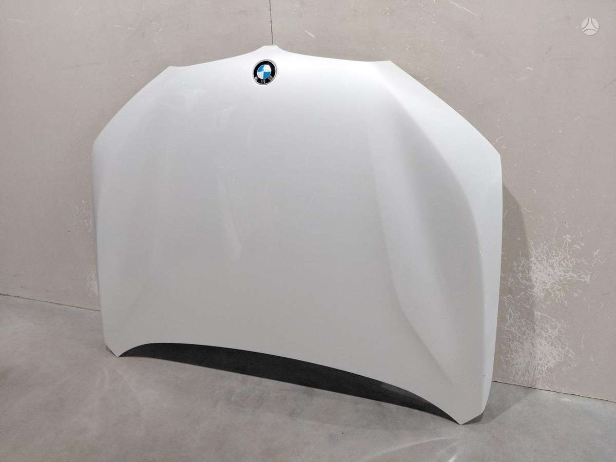 BMW X1 hood (front, rear)