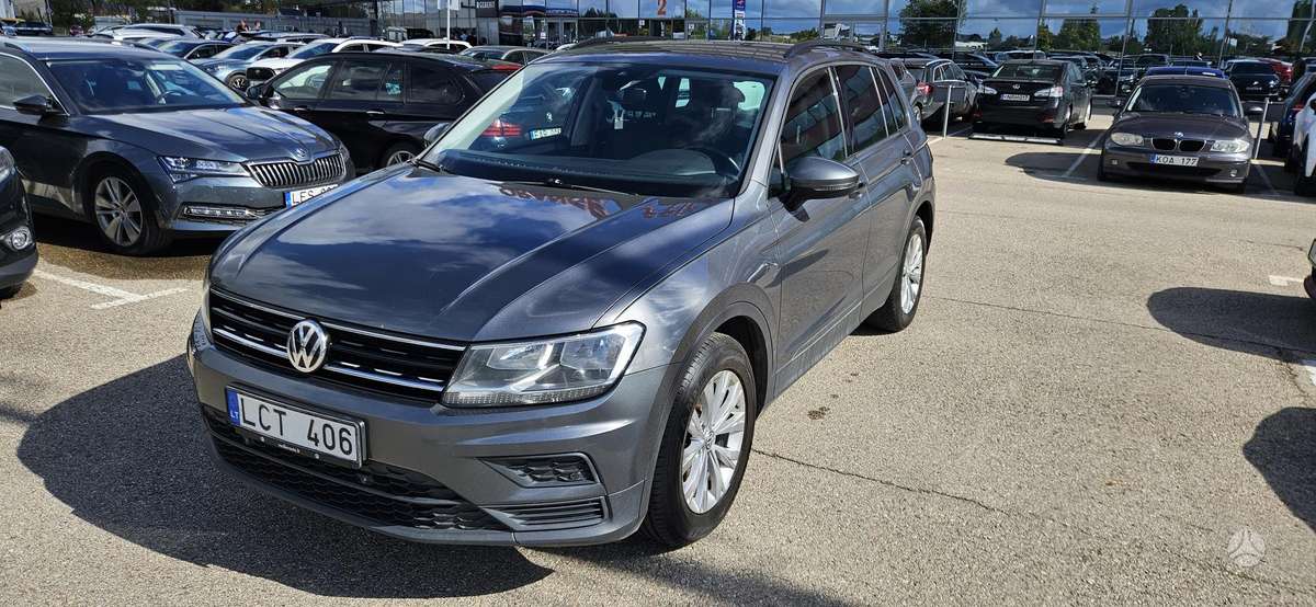 Volkswagen Tiguan - 2
