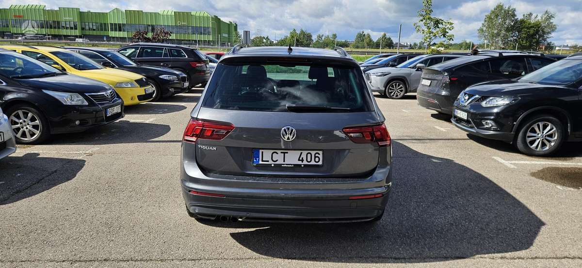 Volkswagen Tiguan - 6