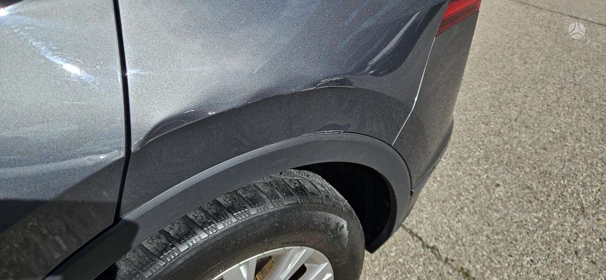 Volkswagen Tiguan - 8