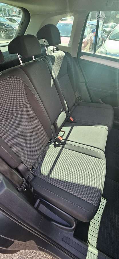 Volkswagen Tiguan - 10