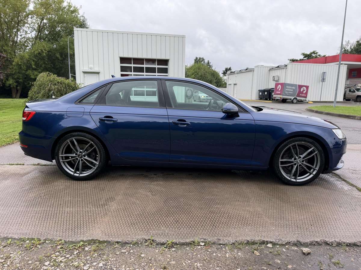 Audi A4, 2.0 l., sedanas