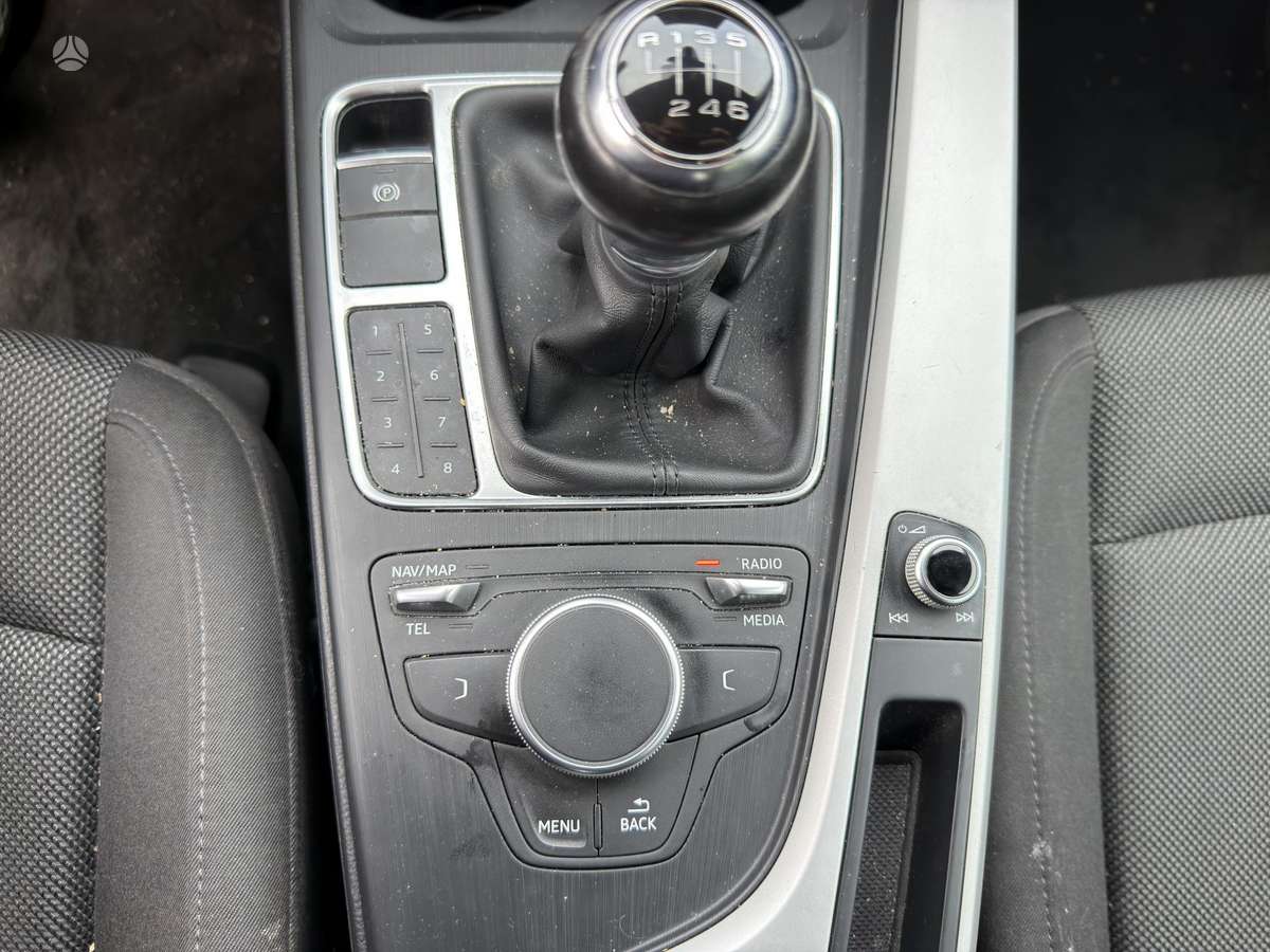 Audi A4, 2.0 l., Седан