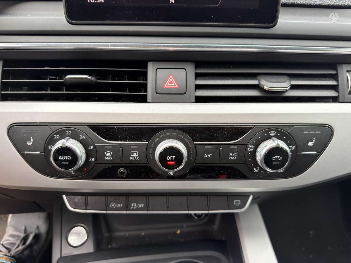 Audi A4, 2.0 l., Седан