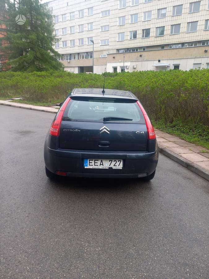 Citroen C4, 1.6 l., hatchback