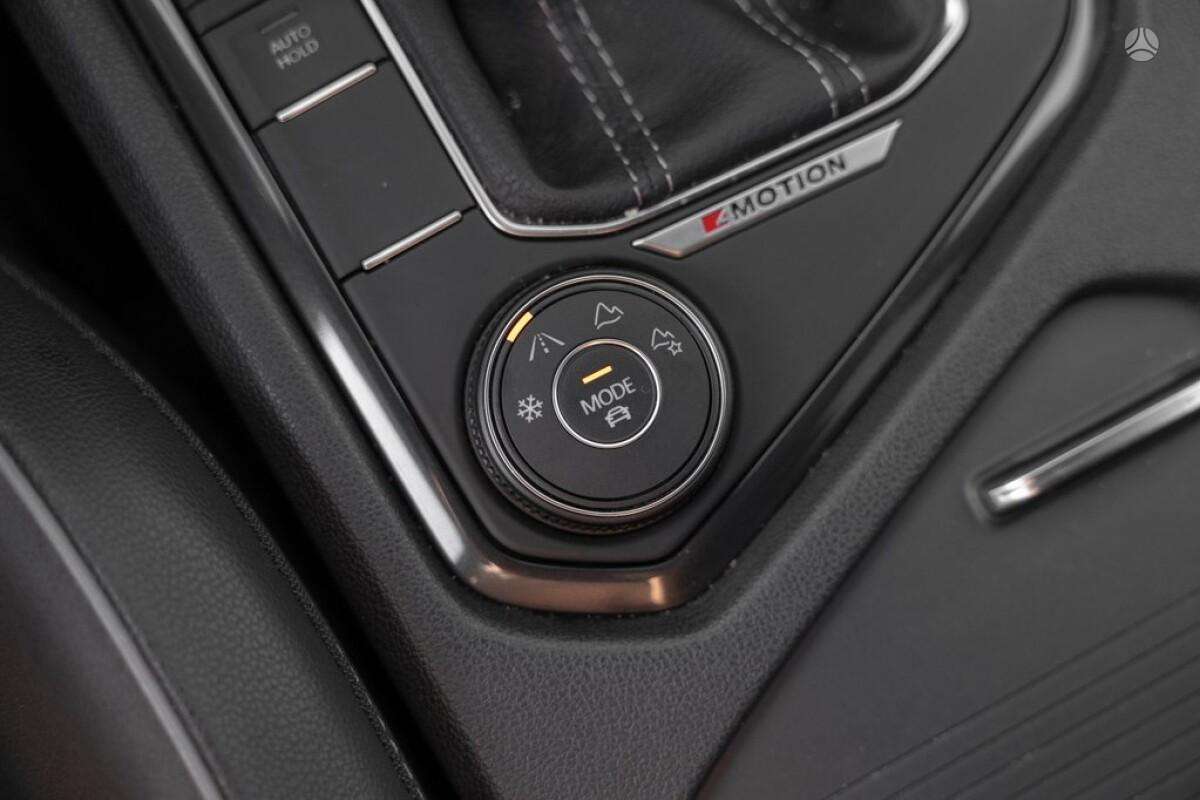 Volkswagen Tiguan Allspace - 11