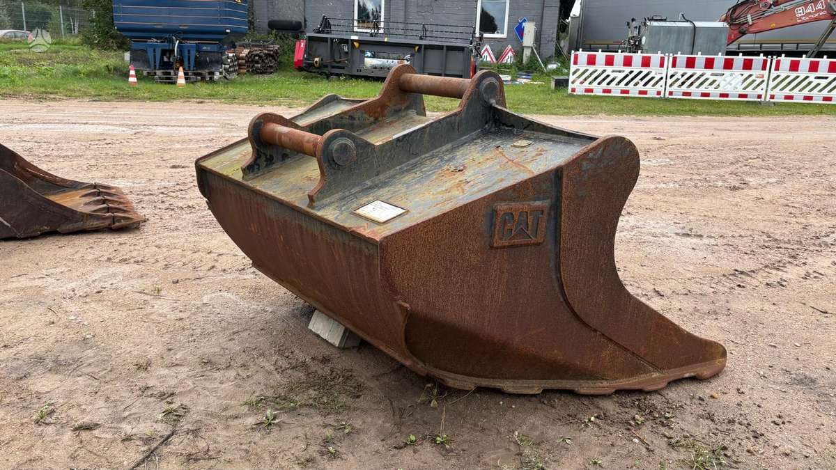 Caterpillar S70, kausi