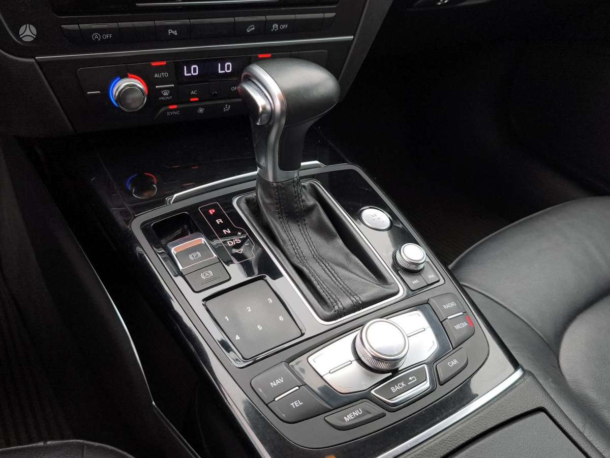 Audi A6 allroad, 3.0 l., Универсал