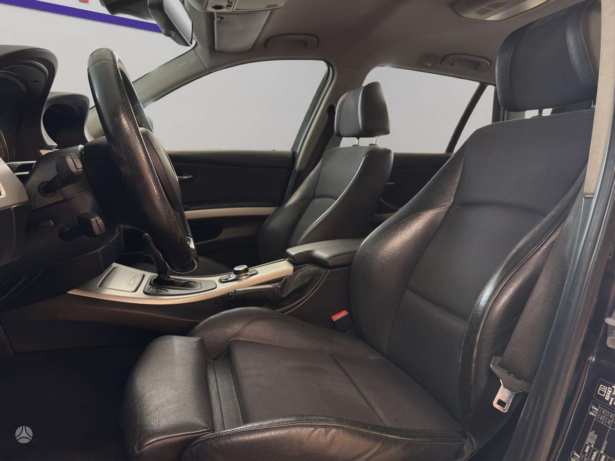 BMW 318, 2.0 l., universalas