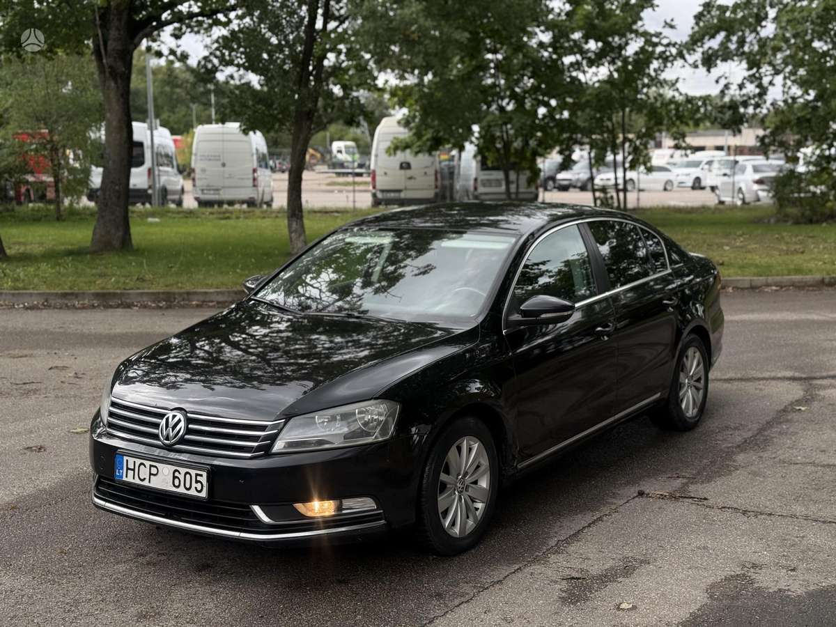 Volkswagen Passat - 4