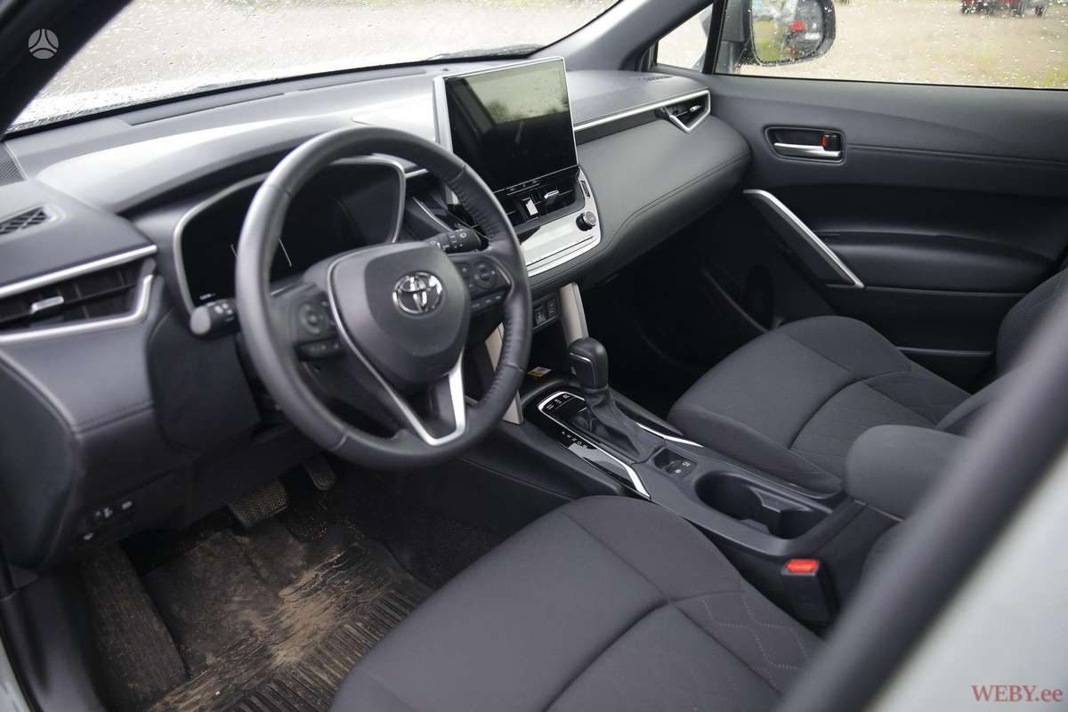 Toyota Corolla Cross - 9